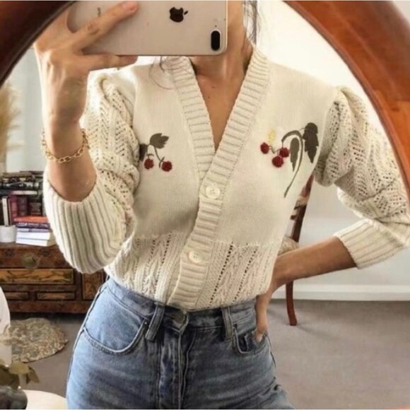 Rouje JoJo Cardigan in Ecru with Floral Embroidery Size 6 ~ Clean / No Flaws - Picture 1 of 6